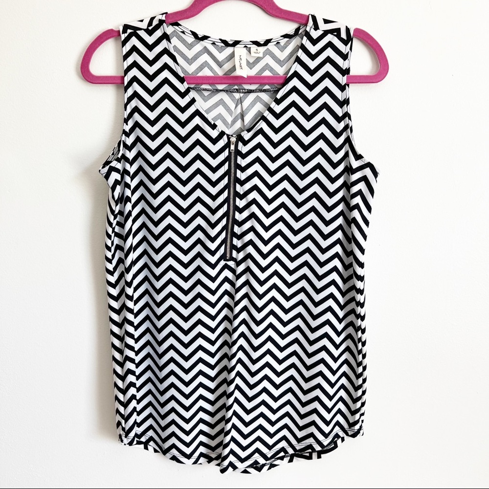 Tacera Chevron Tank Top Blouse Black White Sleeveless Zip Geometric Small